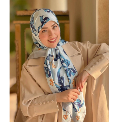 روسری ابریشم توییل طرح پاپیون و زنجیر