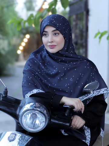 روسری کرپ نخ طرح شکوفه