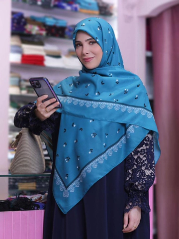 روسری کرپ نخ طرح قلبی