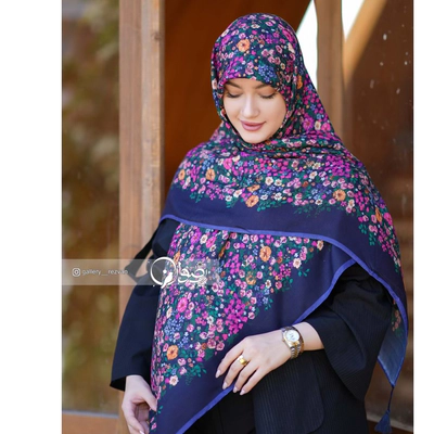 روسری طرح پرگل