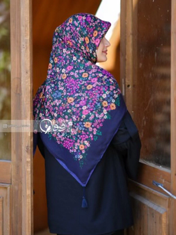 روسری طرح پرگل