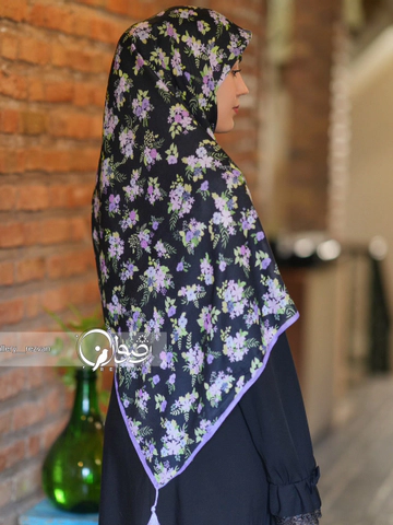 روسری نخی طرح دسته گل یاسی