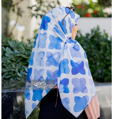 روسری سوپرنخ طرح ستاره کاربنی قواره 140
