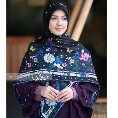 روسری طرح گل و پروانه خالدار