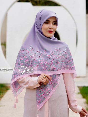 روسری نخی قواره 120 طرح وسط ساده منگوله دار