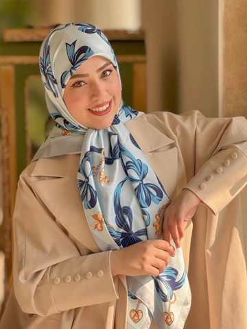 روسری ابریشم توییل طرح پاپیون و زنجیر