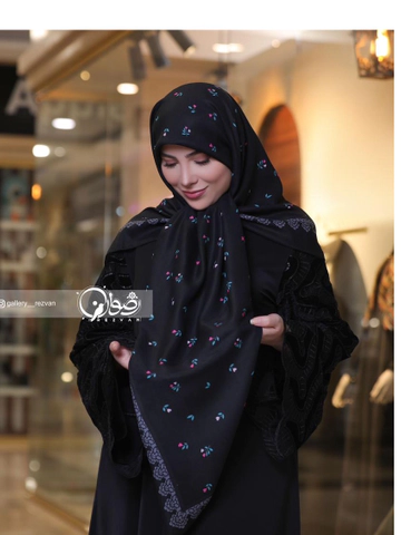 روسری کرپ نخ طرح قلبی