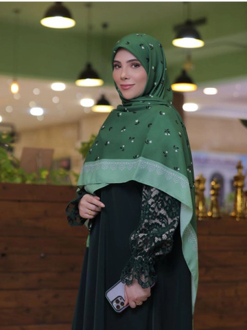 روسری کرپ نخ طرح قلبی