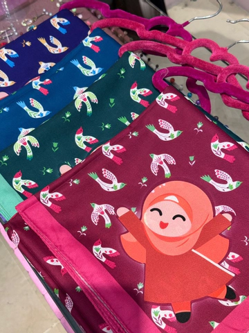 روسری نوجوان طرح پرواز قواره 100