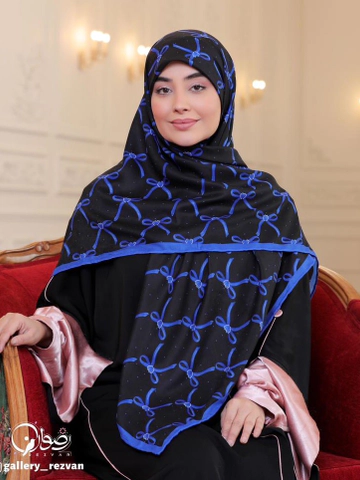 روسری کرپ نخ طرح پاپیون هندسی