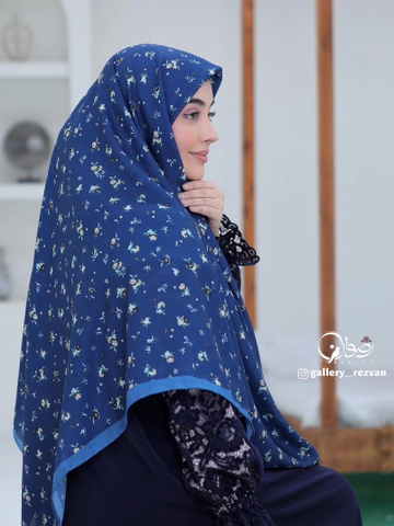 روسری کرپ نخ طرح گلریز