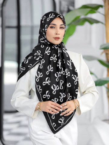 روسری ابریشم توییل پاپیون