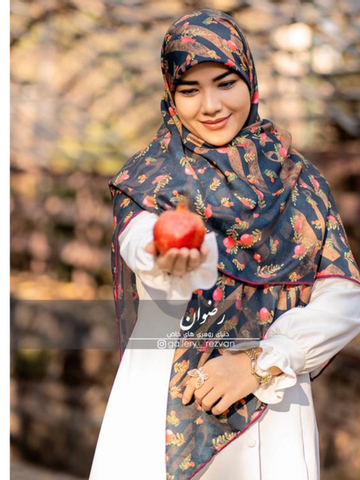 روسری کرپ نخ طرح انار