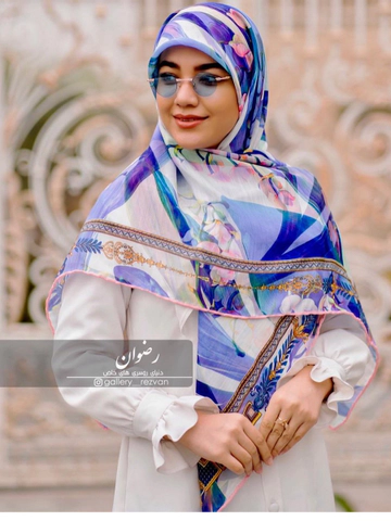 روسری کرپ نخ طرح گل لاله بنفش