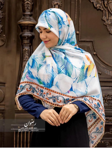 روسری کرپ نخ باایستایی عالی طرح گلبرگ آبی حاشیه دار قواره 140 دوردستدوز