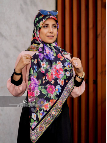 روسری طرح گلگلی حاشیه دار قواره 140