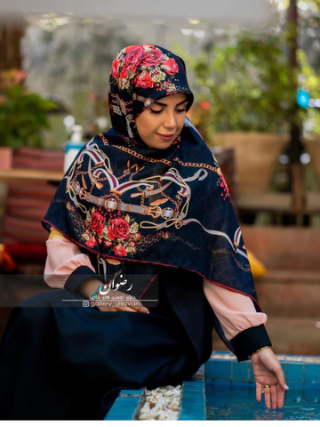 روسری کرپ نخ باایستایی عالی طرح گل کمربندی قواره 140