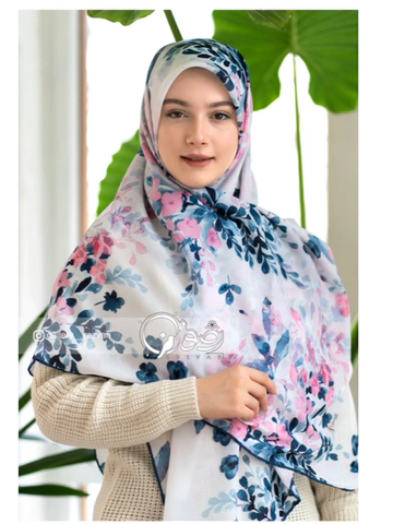 روسری کرپ نخ باایستایی عالی طرح گلبرگ ریز در رنگهای صورتی،لیمویی،قرمز قواره 140 دوردستدوز