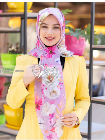 روسری طرح گل و پروانه قواره 120
