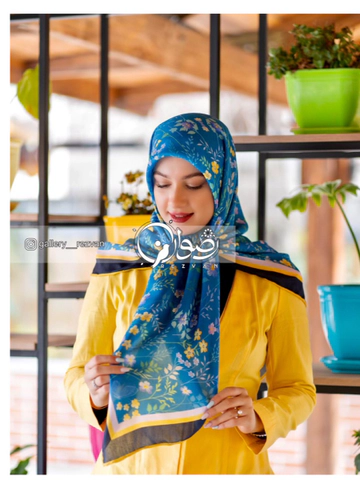 روسری نخی طرح گل و پروانه ریز آبی دوردستدوز