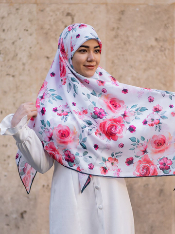 روسری نخی درجه یک طرح گل آبرنگی گلبهی قواره 120 دوردستدوز