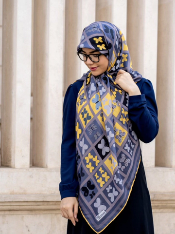 روسری نخی درجه یک طرح پروانه قواره 120 دوردستدوز