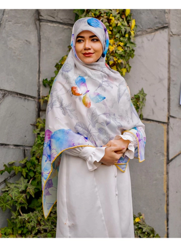 روسری طرح پروانه ابرنگی حاشیه بنفش قواره 120 دوردستدوز