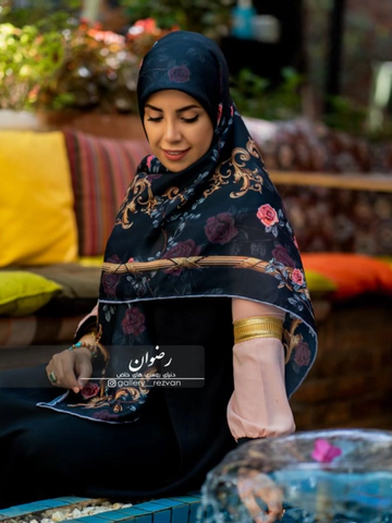 روسری نخی درجه یک طرح رز مینیاتوری قواره 120