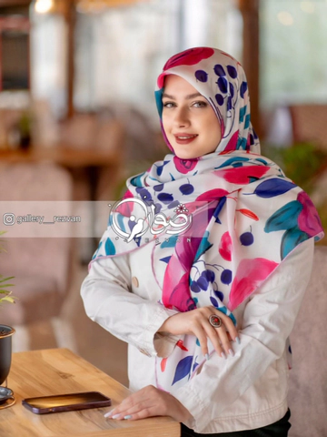 روسری نخی طرح گلگلی ارغوانی