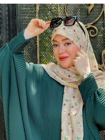 روسری نخی باایستایی عالی طرح بابونه کرم
