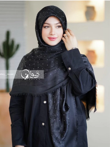 روسری ژاکارد نگینی طرح دیور نگین مشکی و نگین نقره ای قواره 140