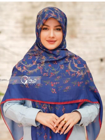 روسری طرح دسته گل ریز
