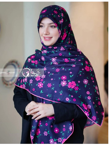 روسری کرپ نخ طرح گلریز سرخابی قواره 140 دوردستدوز