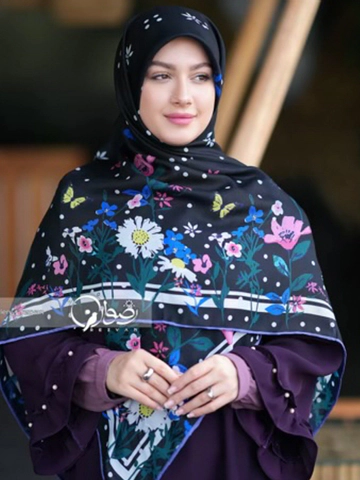 روسری طرح گل و پروانه خالدار