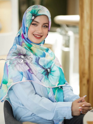 روسری نخی طرح گل درشت سه بعدی قواره 120