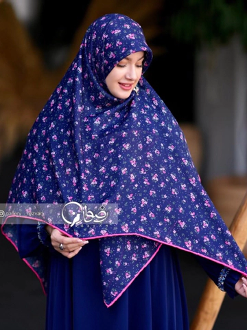 روسری طرح سورمه ای ریز قواره 140