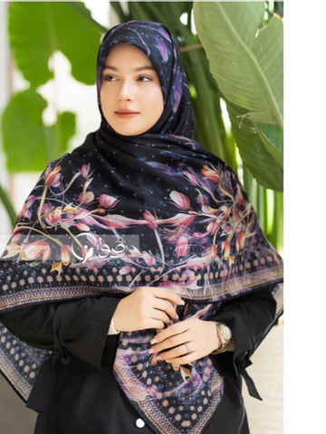 روسری کرپ نخ طرح لاله حاشیه دار قواره 140