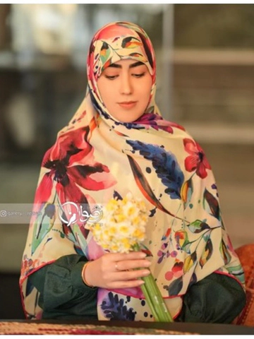 روسری کرپ نخ طرح آبرنگی