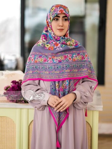 روسری رضوان طرح افروز حاشیه دار