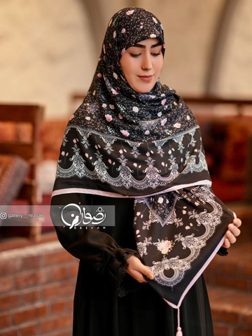 روسری کرپ نخ طرح تور گلدار